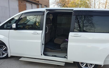 Honda Stepwgn IV, 2019 год, 2 200 000 рублей, 7 фотография