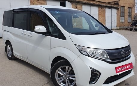 Honda Stepwgn IV, 2019 год, 2 200 000 рублей, 1 фотография