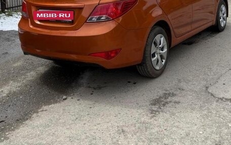 Hyundai Solaris II рестайлинг, 2015 год, 760 000 рублей, 2 фотография