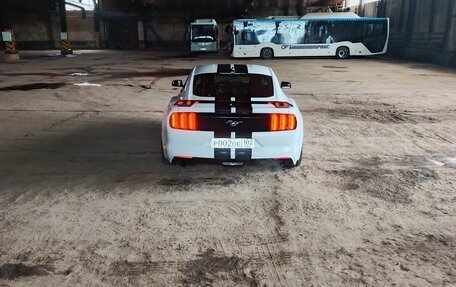 Ford Mustang VI рестайлинг, 2017 год, 2 900 000 рублей, 3 фотография