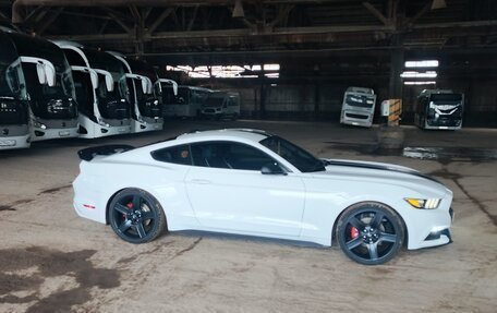 Ford Mustang VI рестайлинг, 2017 год, 2 900 000 рублей, 5 фотография