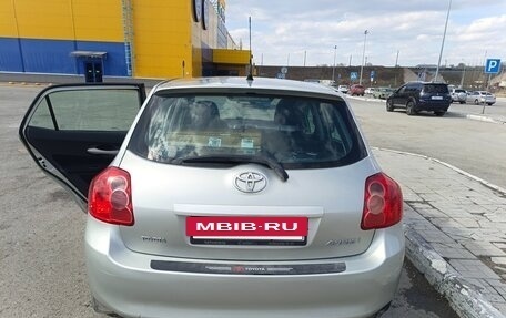 Toyota Auris II, 2008 год, 600 000 рублей, 3 фотография