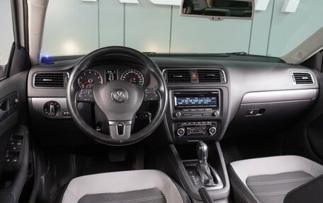 Volkswagen Jetta VI, 2012 год, 1 099 000 рублей, 6 фотография