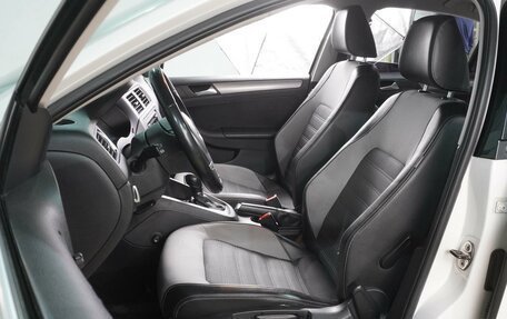 Volkswagen Jetta VI, 2012 год, 1 099 000 рублей, 10 фотография