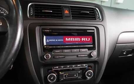 Volkswagen Jetta VI, 2012 год, 1 099 000 рублей, 12 фотография