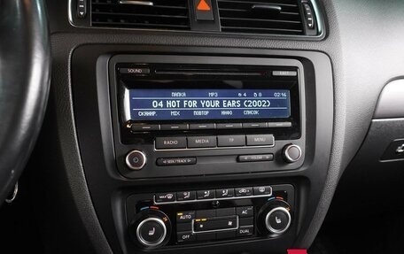 Volkswagen Jetta VI, 2012 год, 1 099 000 рублей, 13 фотография