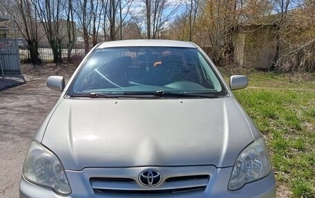 Toyota Corolla, 2004 год, 700 000 рублей, 2 фотография
