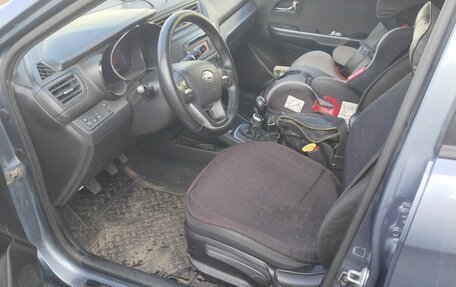 KIA Rio III рестайлинг, 2012 год, 830 000 рублей, 10 фотография