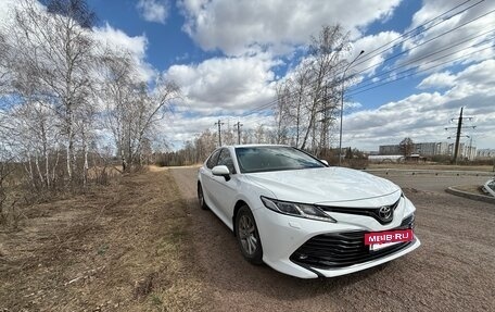 Toyota Camry, 2020 год, 3 200 000 рублей, 2 фотография
