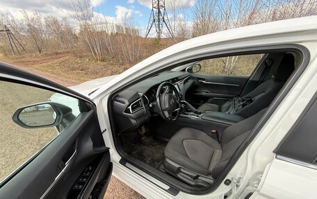 Toyota Camry, 2020 год, 3 200 000 рублей, 4 фотография