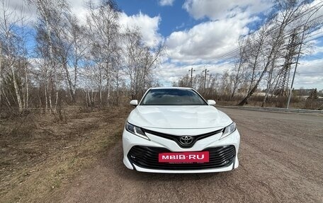 Toyota Camry, 2020 год, 3 200 000 рублей, 3 фотография