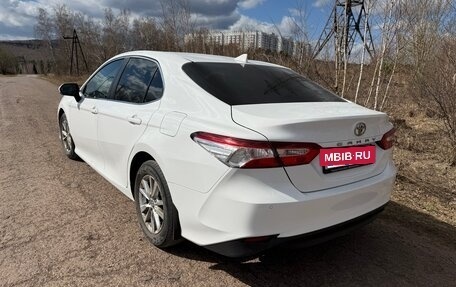Toyota Camry, 2020 год, 3 200 000 рублей, 9 фотография