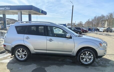 Mitsubishi Outlander III рестайлинг 3, 2010 год, 995 000 рублей, 5 фотография