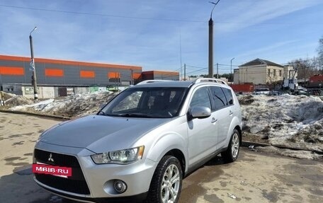 Mitsubishi Outlander III рестайлинг 3, 2010 год, 995 000 рублей, 4 фотография