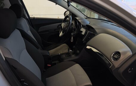 Chevrolet Cruze II, 2012 год, 670 000 рублей, 9 фотография