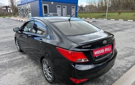 Hyundai Solaris II рестайлинг, 2014 год, 995 000 рублей, 10 фотография