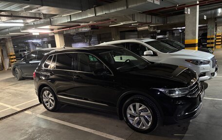 Volkswagen Tiguan II, 2021 год, 3 150 000 рублей, 4 фотография