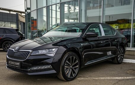 Skoda Superb III рестайлинг, 2025 год, 3 358 000 рублей, 3 фотография
