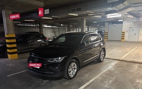 Volkswagen Tiguan II, 2021 год, 3 150 000 рублей, 14 фотография