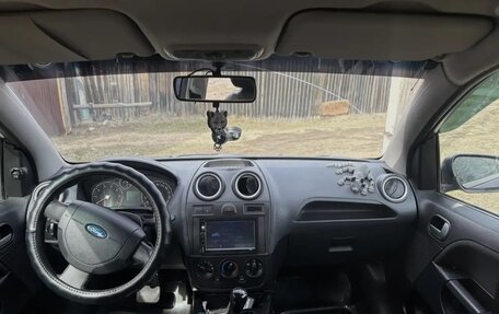 Ford Fiesta, 2006 год, 230 000 рублей, 2 фотография