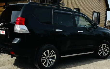 Toyota Land Cruiser Prado 150 рестайлинг 2, 2011 год, 3 300 000 рублей, 9 фотография