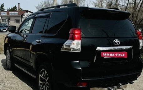 Toyota Land Cruiser Prado 150 рестайлинг 2, 2011 год, 3 300 000 рублей, 6 фотография
