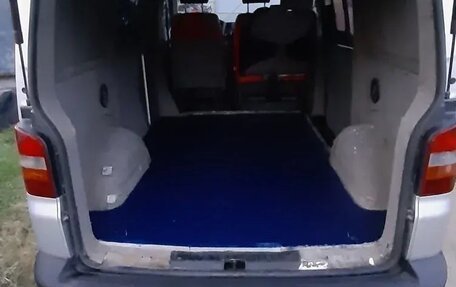 Volkswagen Transporter T5 рестайлинг, 2004 год, 820 000 рублей, 7 фотография