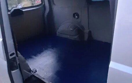 Volkswagen Transporter T5 рестайлинг, 2004 год, 820 000 рублей, 6 фотография