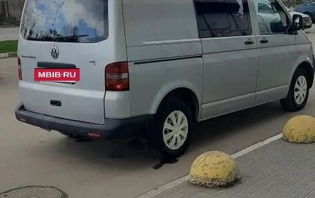 Volkswagen Transporter T5 рестайлинг, 2004 год, 820 000 рублей, 4 фотография