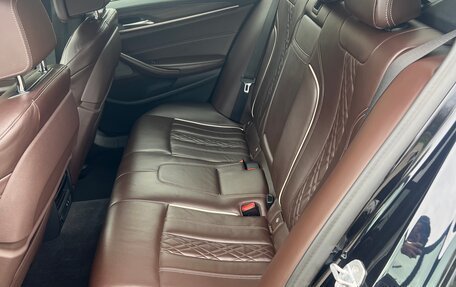 BMW 5 серия, 2019 год, 4 650 000 рублей, 15 фотография