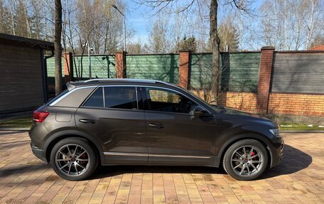 Volkswagen T-Roc I, 2019 год, 2 750 000 рублей, 4 фотография