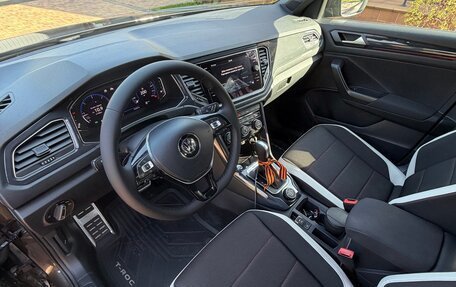 Volkswagen T-Roc I, 2019 год, 2 750 000 рублей, 11 фотография