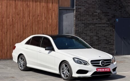 Mercedes-Benz E-Класс, 2013 год, 2 300 000 рублей, 1 фотография