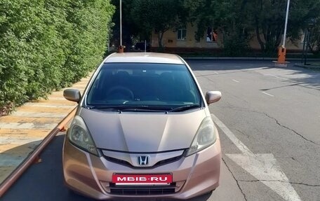 Honda Fit III, 2012 год, 800 000 рублей, 3 фотография