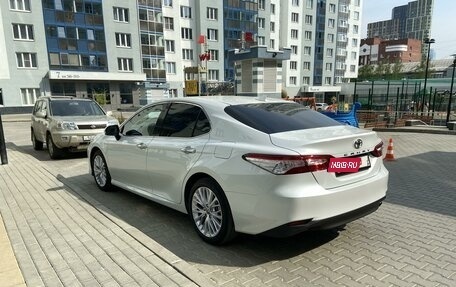 Toyota Camry, 2020 год, 3 490 000 рублей, 7 фотография