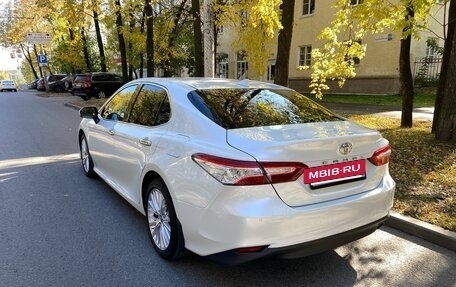 Toyota Camry, 2020 год, 3 490 000 рублей, 8 фотография