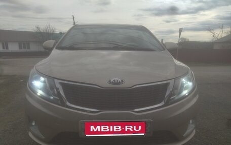 KIA Rio III рестайлинг, 2013 год, 800 000 рублей, 1 фотография