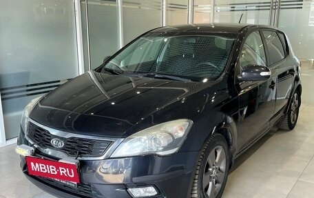 KIA cee'd I рестайлинг, 2011 год, 820 000 рублей, 1 фотография