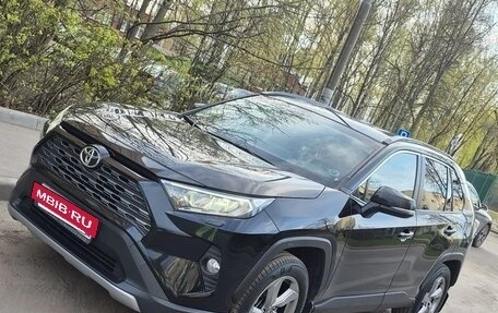 Toyota RAV4, 2022 год, 4 200 000 рублей, 1 фотография