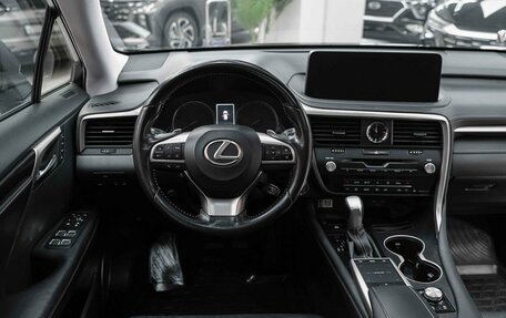 Lexus RX IV рестайлинг, 2019 год, 4 250 000 рублей, 17 фотография