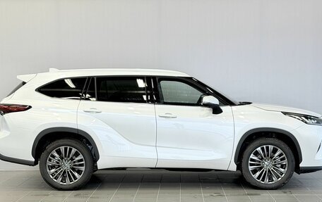 Toyota Highlander, 2026 год, 5 700 000 рублей, 6 фотография