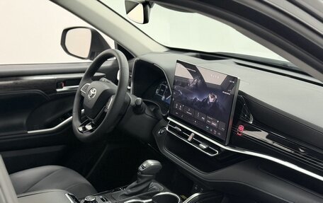Toyota Highlander, 2026 год, 5 700 000 рублей, 18 фотография