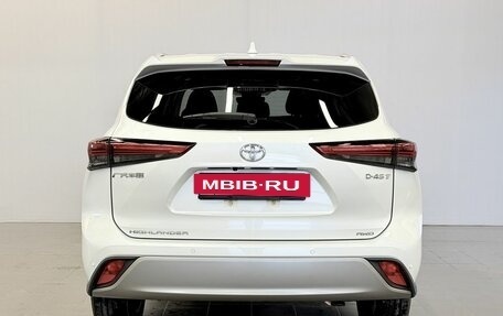 Toyota Highlander, 2026 год, 5 700 000 рублей, 37 фотография