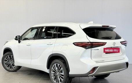 Toyota Highlander, 2026 год, 5 700 000 рублей, 35 фотография
