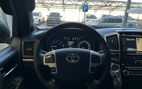 Toyota Land Cruiser 200, 2014 год, 4 150 000 рублей, 10 фотография