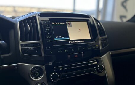 Toyota Land Cruiser 200, 2014 год, 4 150 000 рублей, 12 фотография