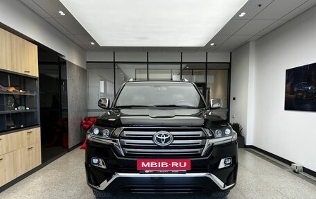 Toyota Land Cruiser 200, 2014 год, 4 150 000 рублей, 2 фотография