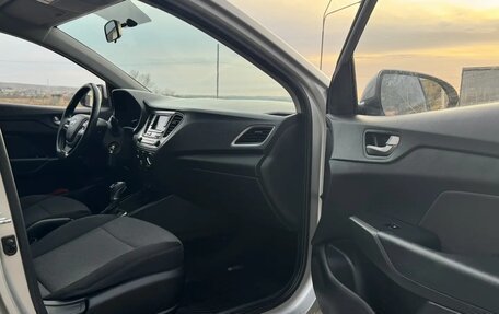 Hyundai Solaris II рестайлинг, 2018 год, 1 199 000 рублей, 7 фотография