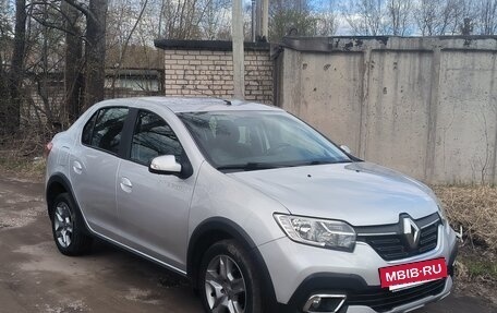 Renault Logan II, 2019 год, 1 090 000 рублей, 5 фотография