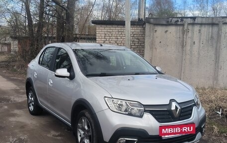 Renault Logan II, 2019 год, 1 090 000 рублей, 11 фотография